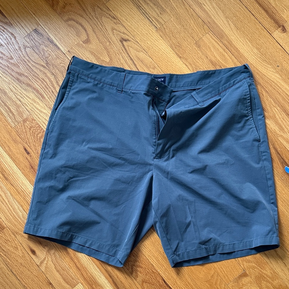 Dockers Men's Flat Front Shorts in Navy